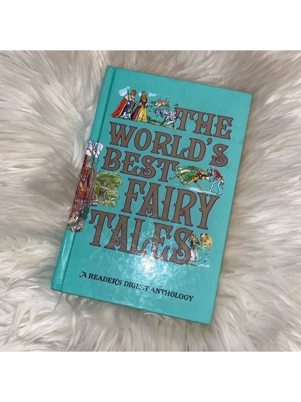 Readers Digest vintage 90’s printing The World’s best Fairy Tales book